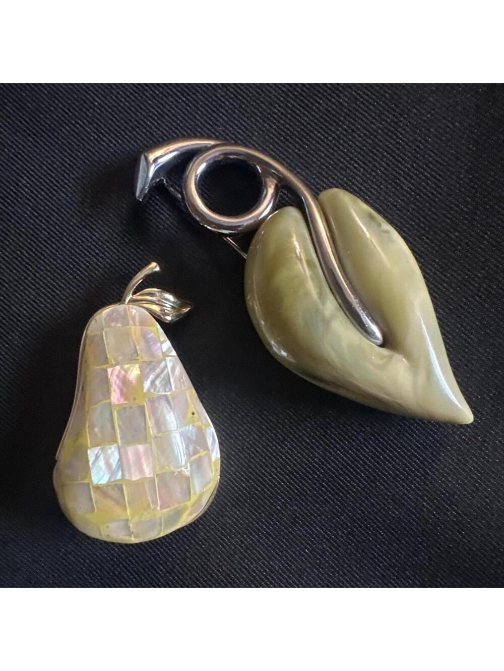 Two LC Lauren Conrad Signed Brooch Pair Lot Gold Shell Pear & Silver 3-D Leaf
